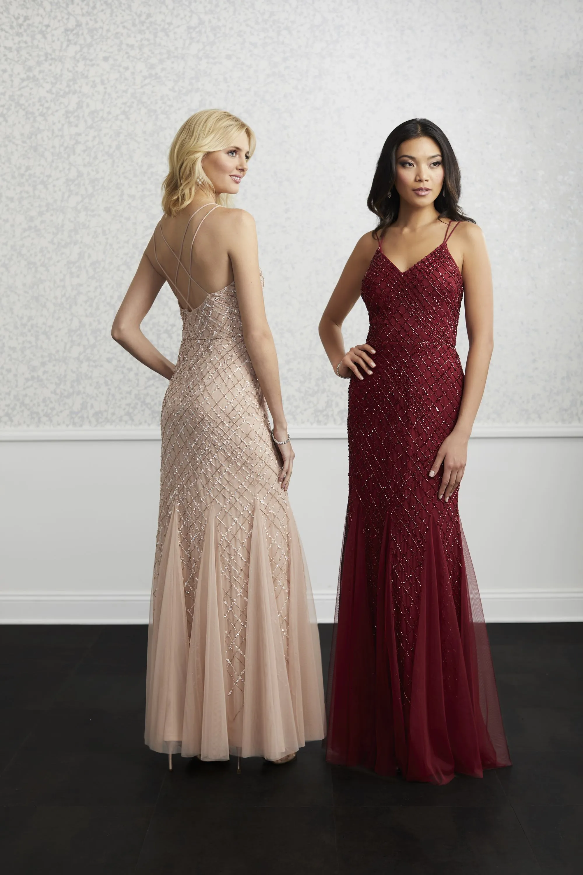 Adrianna Papell Platinum - 40225 Crosshatch Bead Pattern Trumpet Gown