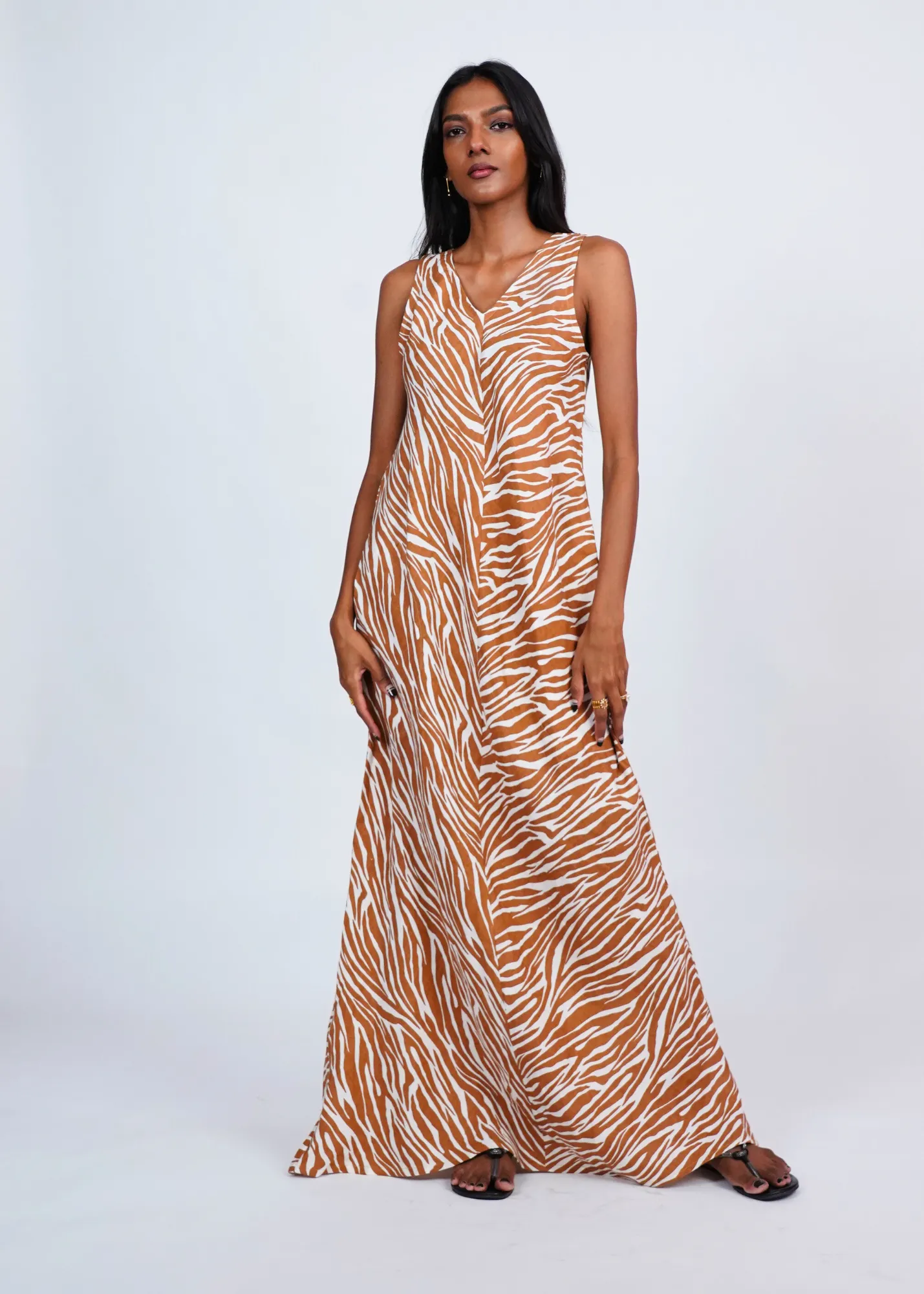 Double Bias Sleeveles Dress - Chai Tiger