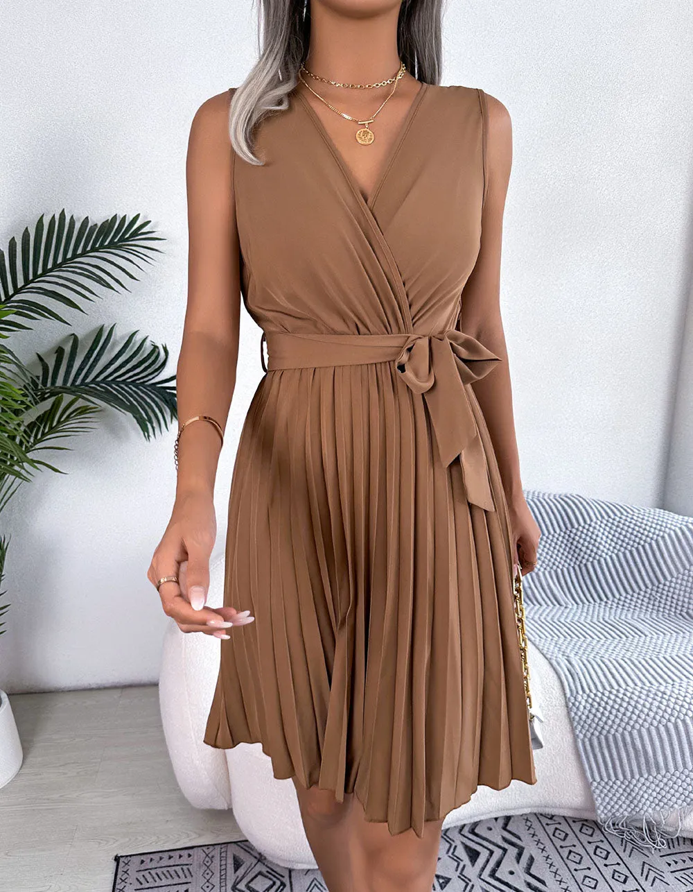 Solid-color V Neck Sleeveless Pleated Short A-Line Dresses